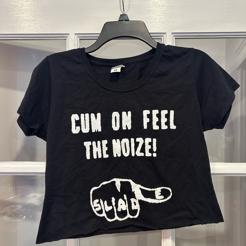 Vintage 90s Cum On Feel The Noize Quirt Riot! Black Graphic Tee White Design